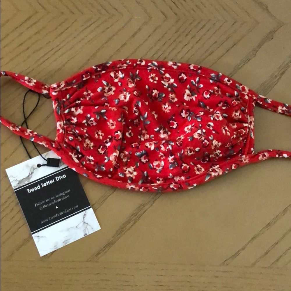 2 for $20! Red Floral print face mask - Picture 3 of 9